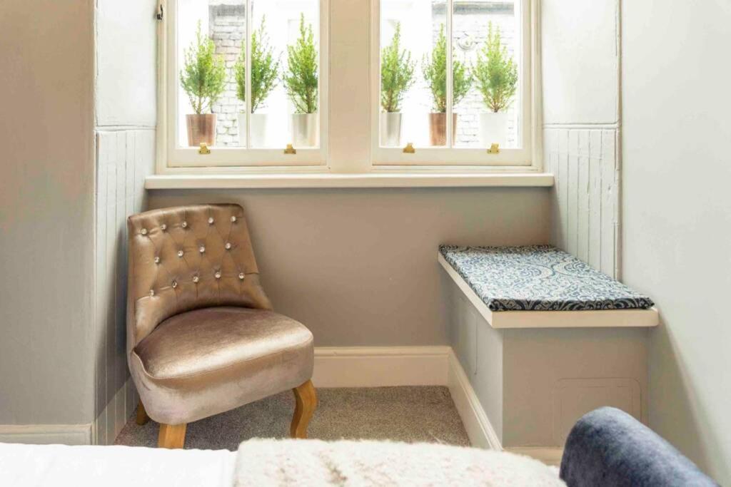 Spacious City Centre Apartment Full Of Character 인버네스 외부 사진